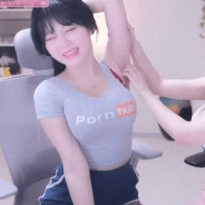 미쳐버린 인방컨텐츠 권지아 겨드랑이 발바닥 간지럼 참기