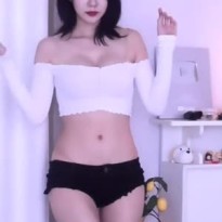 bj 이아린 잘빠진 몸매 오프솔더 윗가슴