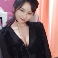 고말숙 윙크 시스루 블랙 브라 가슴골