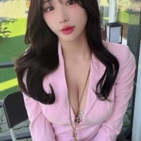 여캠 인스타 연유 속옷 가슴골 노출