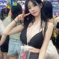 워터밤 한갱 검정 끈 브라렛 가슴골