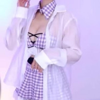 쵸단 가슴골 노출 보라색 체크 브라렛