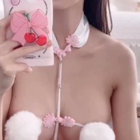 콜코녀 이해인 인스타 젖꼭지 가린 털뭉치