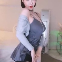 겨우디 묵직한 가슴골 리액션