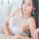 레이싱 모델 김가온 인스타 시스루 레이스 가슴골