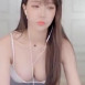 겨우디 팬티가 비치는 회색 레깅스 숙인 가슴골 리액션 가슴 무브먼트