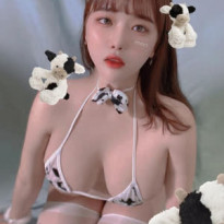 메이퀸 하연 젖소 비키니