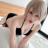 코스플레이어 시노자키 코코로 비키니 세라복 몸매