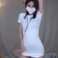 BJ 서아 밀착 화이트 원피스 슬랜더 몸매