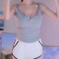 둘기얏 회색 끈나시 하얀 돌핀팬츠