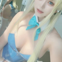 노출 수위 좋은 나리땽 하이레그 바니걸 뒷거울 셀카
